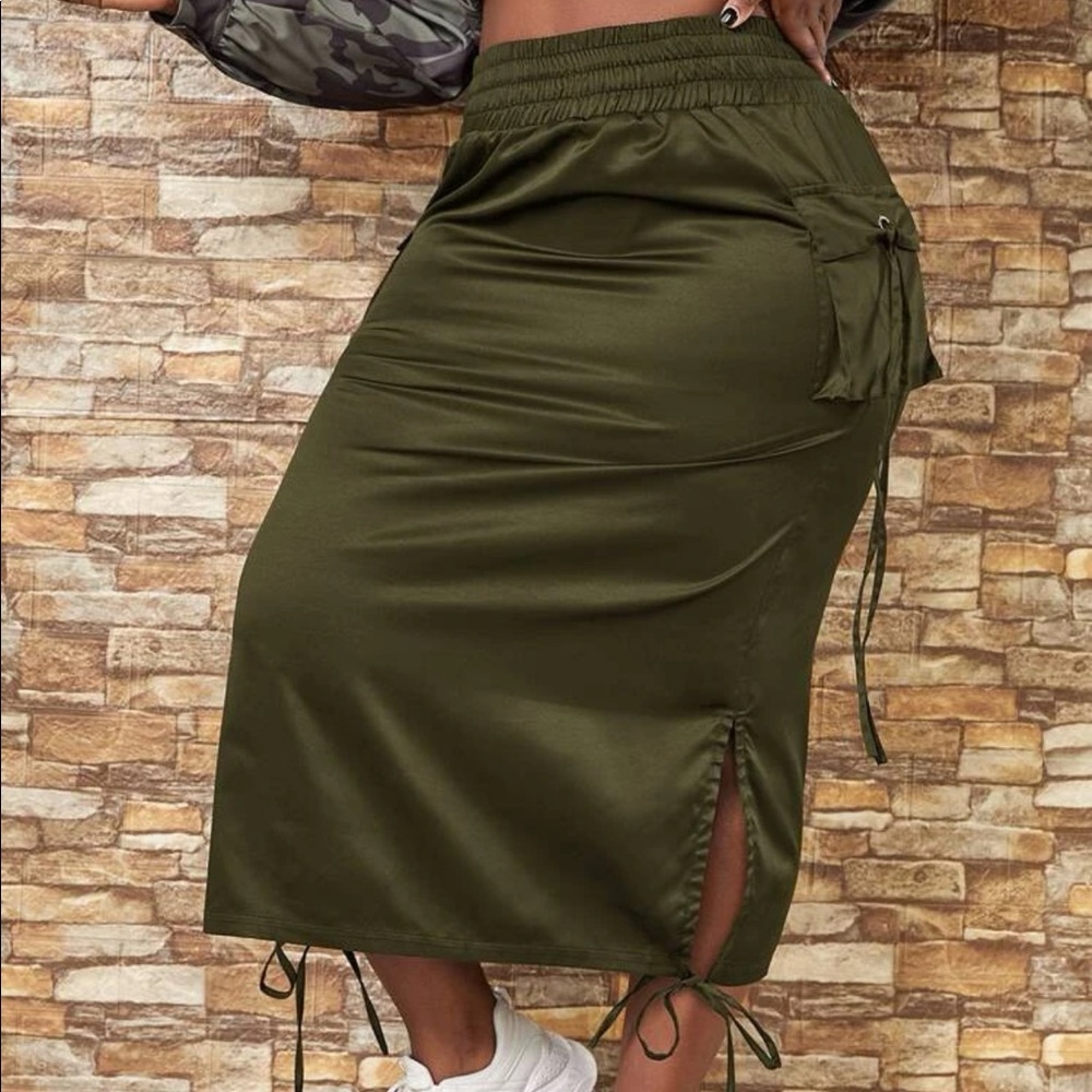 Army Green Flap Pocket Slip Knot Hem Skirt